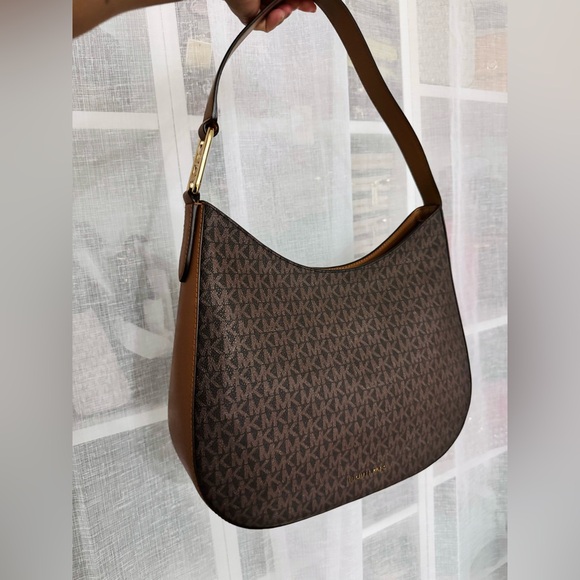 Michael Kors Kensington Large Signature Logo Hobo Shoulder Bag - Picture 6 of 7